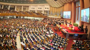 worlds-largest-church